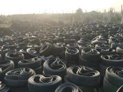 廢舊輪胎裂解設(shè)備在處理生活垃圾的使用過(guò)程得到認(rèn)可